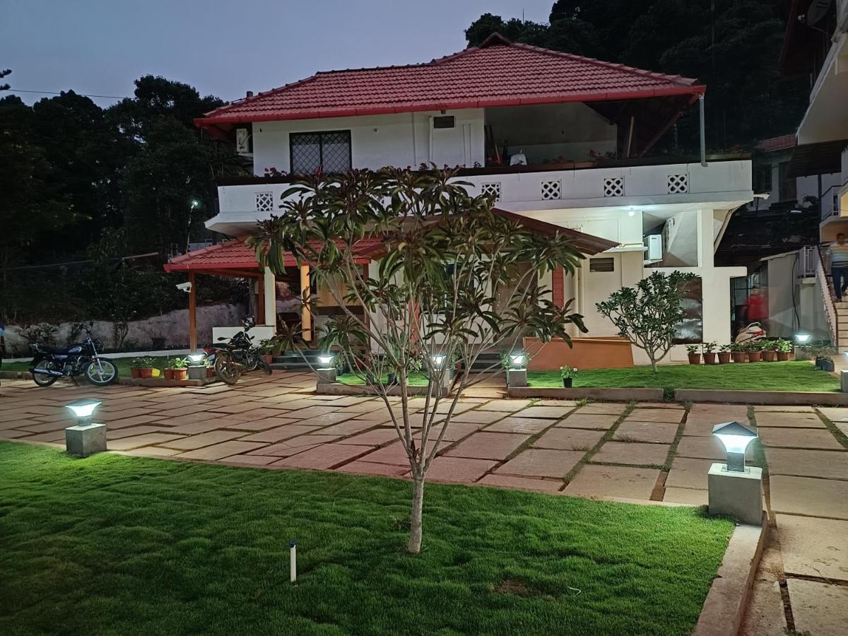 Hill Crest Resort - Coorg Madikeri Eksteriør billede