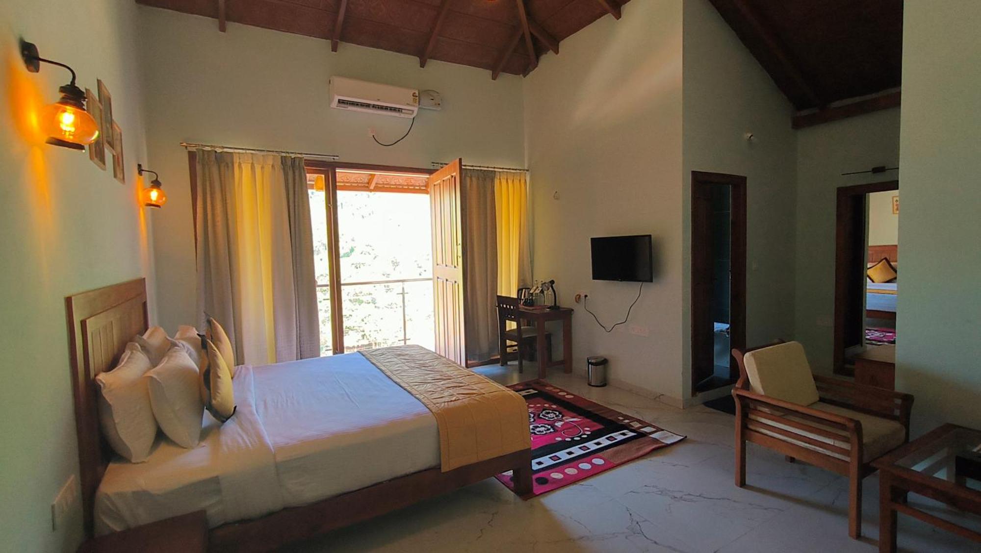 Hill Crest Resort - Coorg Madikeri Eksteriør billede