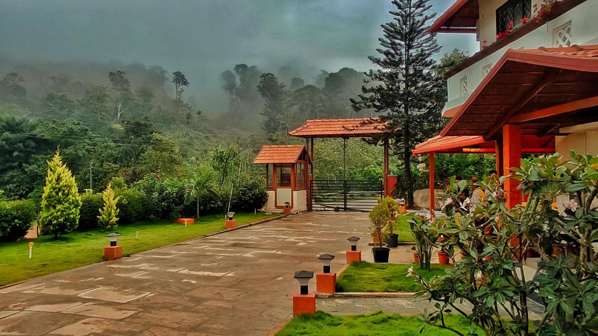 Hill Crest Resort - Coorg Madikeri Eksteriør billede