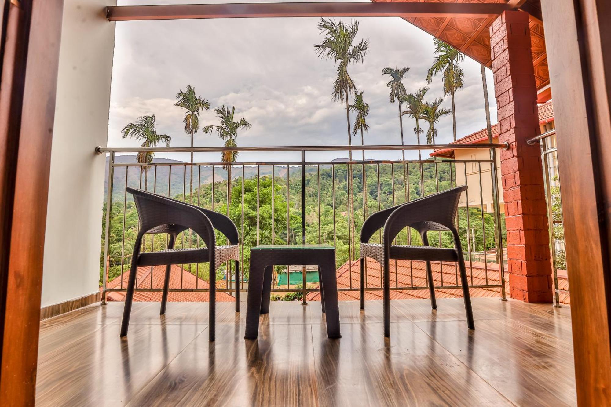 Hill Crest Resort - Coorg Madikeri Eksteriør billede