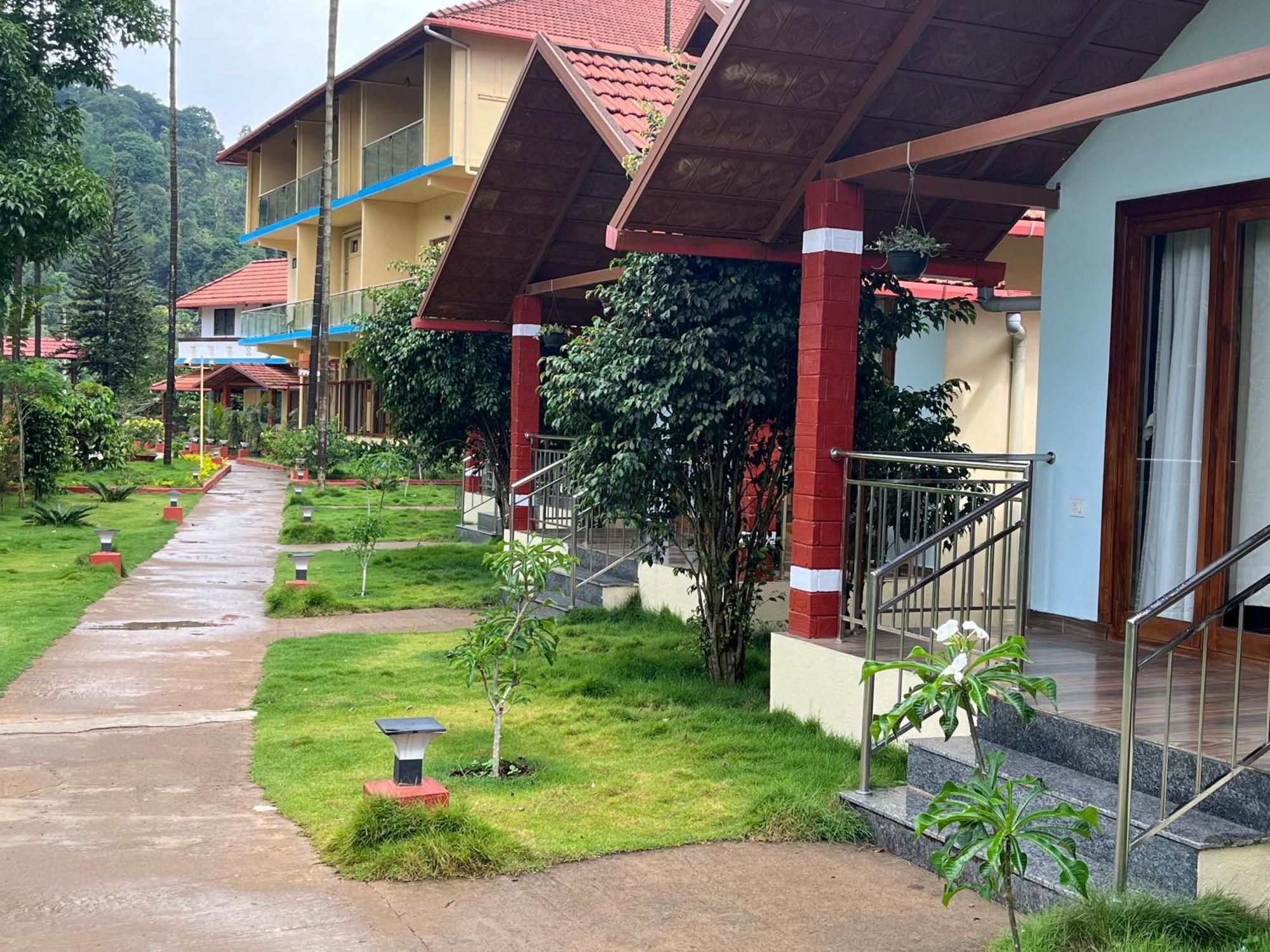 Hill Crest Resort - Coorg Madikeri Eksteriør billede